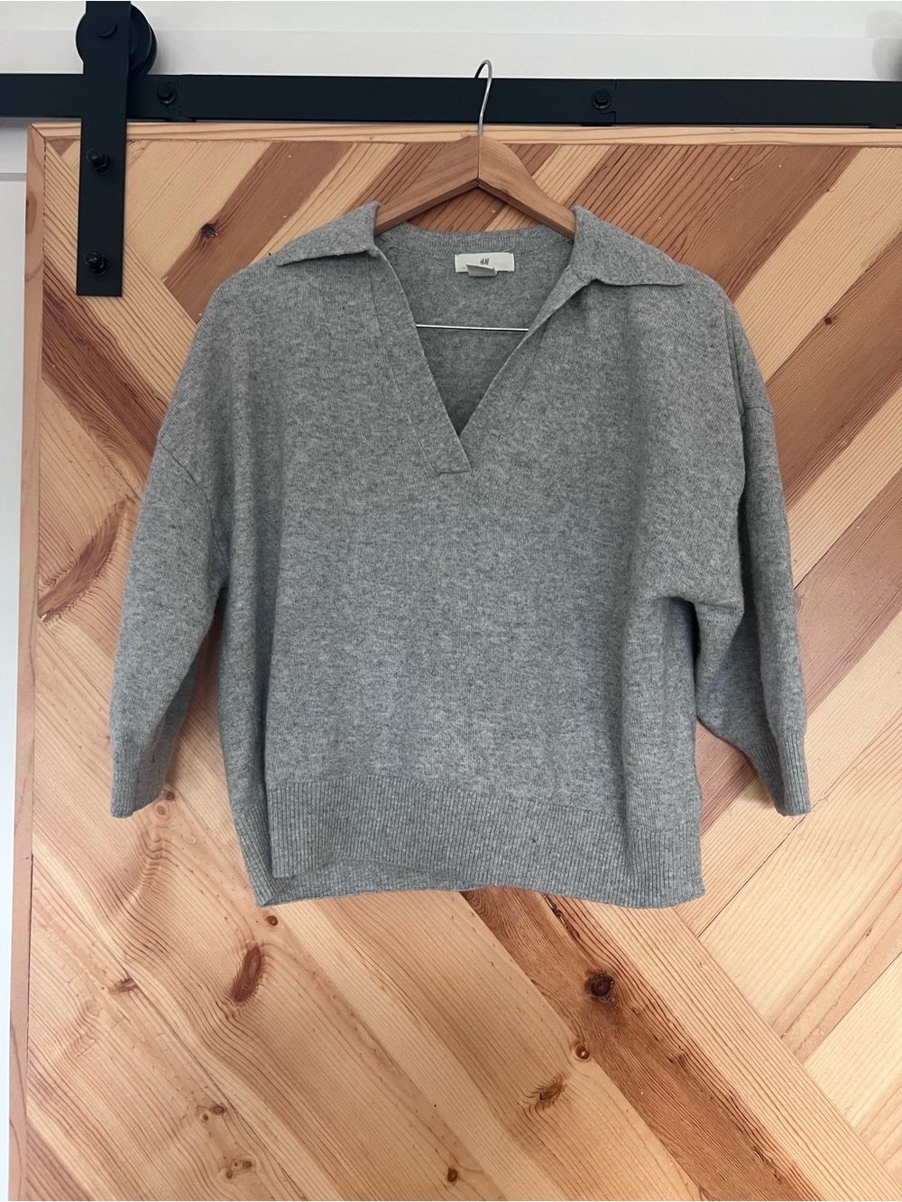 H&M Light Gray V-Neck Collared Sweater